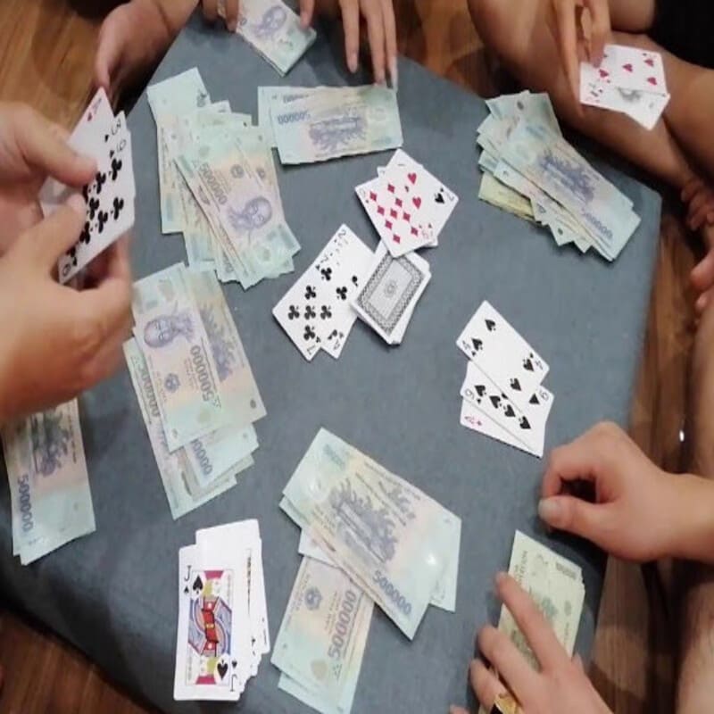 Nhân viên đánh bạc, tổ chức đánh bạc trong công ty xử lý thế nào?
