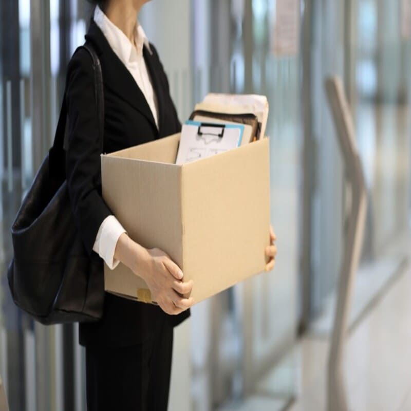 Có được sa thải người không có hợp đồng lao động không?
