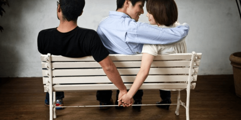 Pháp luật hiện hành quy định như thế nào về quan hệ ngoại tình?