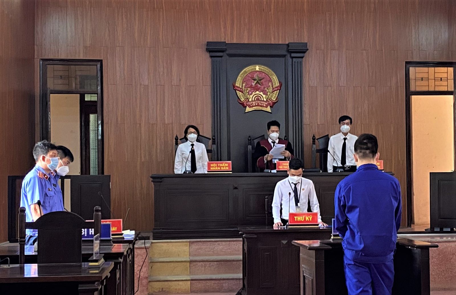 Viện kiểm sát cấp nào có thẩm quyền xem xét quyết định xác minh chứng cứ ở cấp phúc thẩm vụ án hình sự?