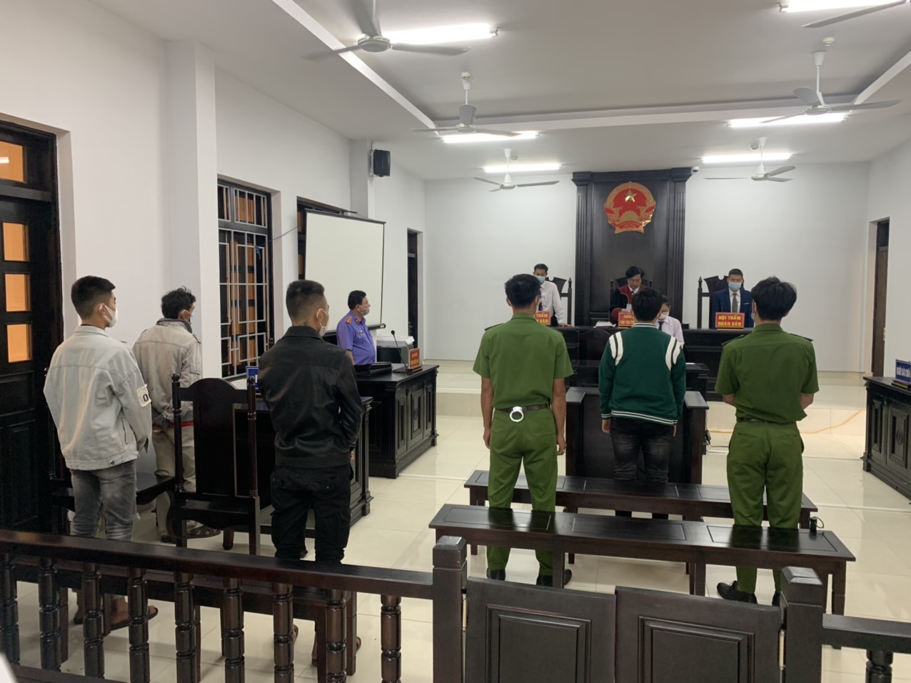 Giải đáp các thắc mắc về giấy triệu tập bị hại