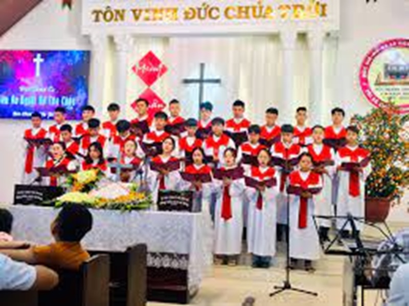 Một số thắc mắc về ép buộc người khác theo tôn giáo của mình