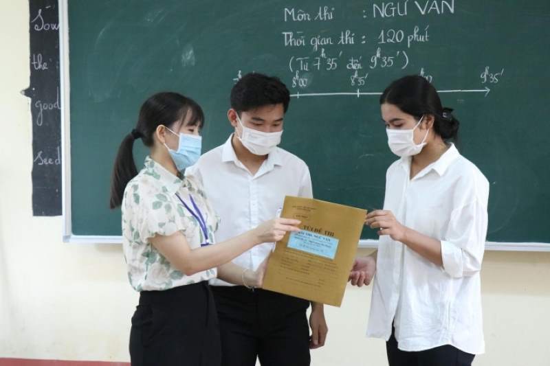 Tiết lộ đề thi được hiểu như thế nào?