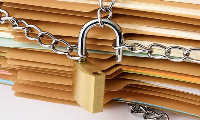 Phát tán tài liệu gây cản trở hoạt động tố tụng bị xử phạt thế nào?