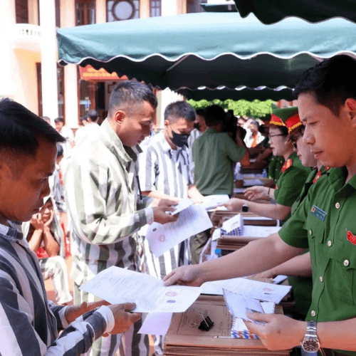 Đơn xin chuyển trại giam cho phạm nhân và những quy định pháp luật, thủ tục, điều kiện cần biết