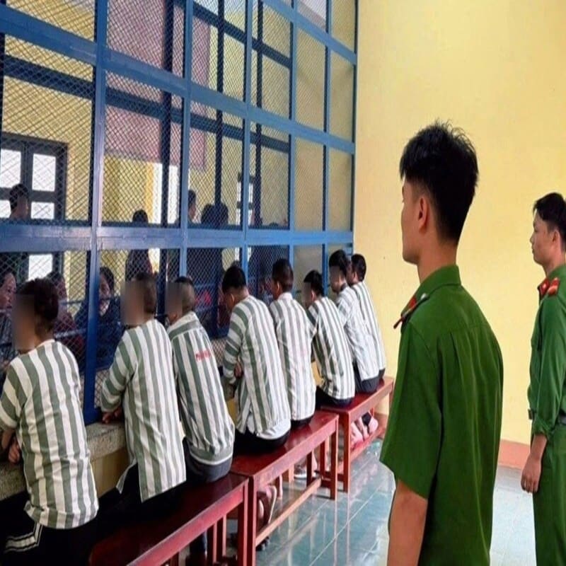 Quy định pháp luật khi phạm nhân lập công lớn trong quá trình cải tạo
