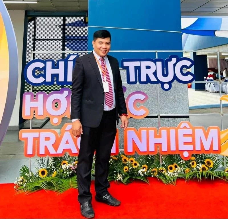 TS. Bùi Kim Hiếu