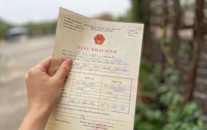 Có được sửa đổi lại tên trong giấy khai sinh