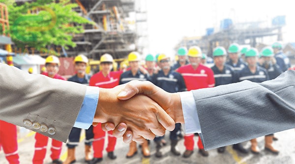 Hợp đồng cung ứng lao động đi làm việc ở nước ngoài: Những vấn đề pháp lý cần lưu ý