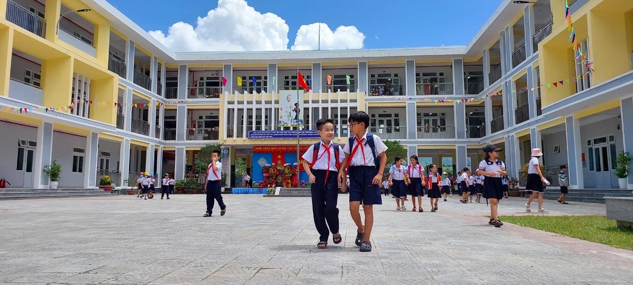 Dịch vụ tư vấn pháp lý về sáp nhập trường học