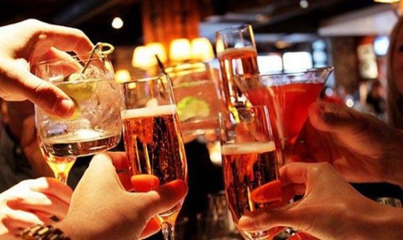 Sản phẩm, hàng hóa là rượu thì có được quảng cáo không? Sản phẩm có chứa thành phần từ rượu thì có được quảng cáo không?