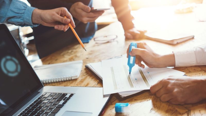 Tác giả không đồng thời là chủ sở hữu quyền tác giả có được công bố tác phẩm không?
