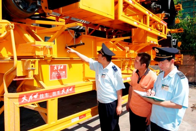 Nhập khẩu máy móc