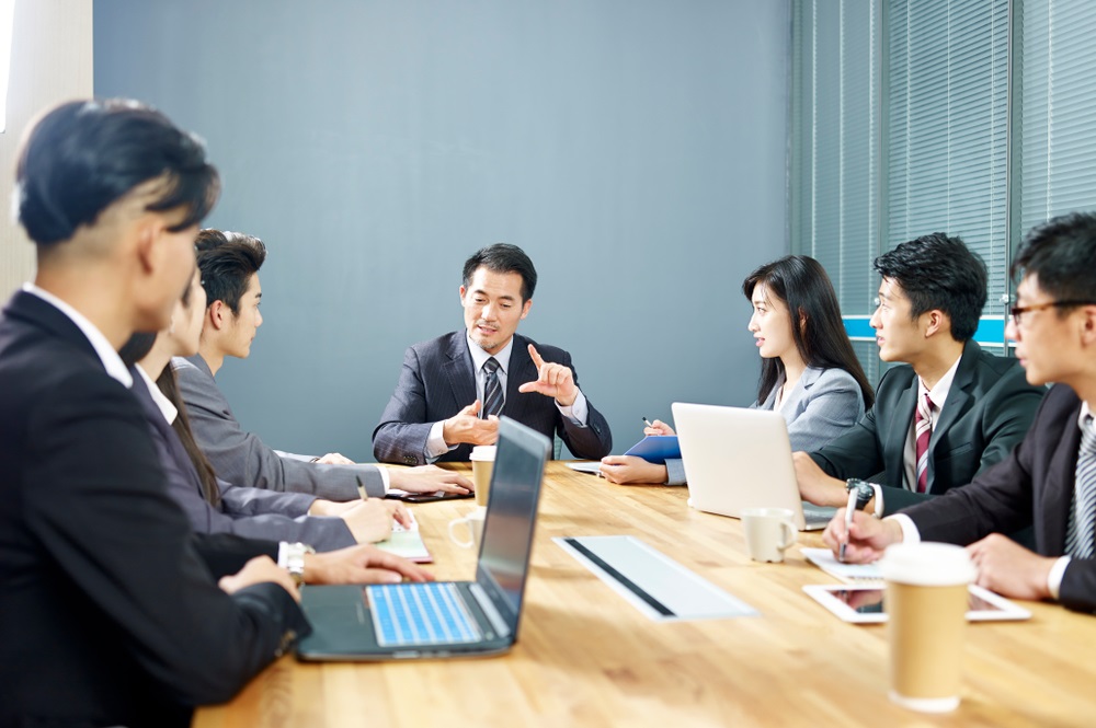 Khi nào cần ký kết hợp đồng lao động người nước ngoài?
