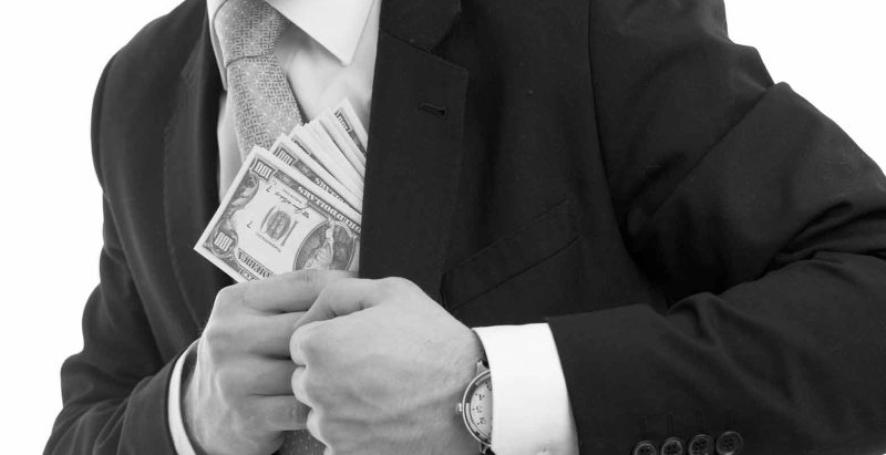 Trộm cắp tài sản công ty