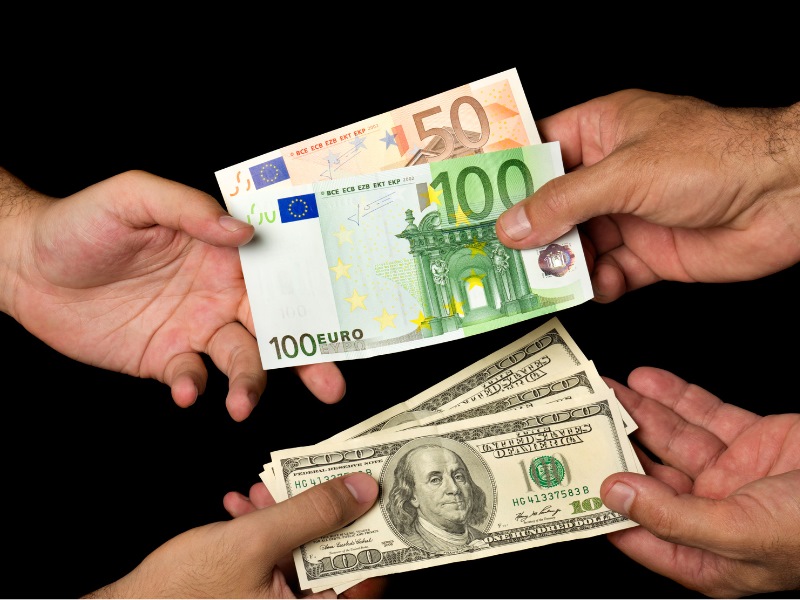 Vay tiền bằng ngoại tệ