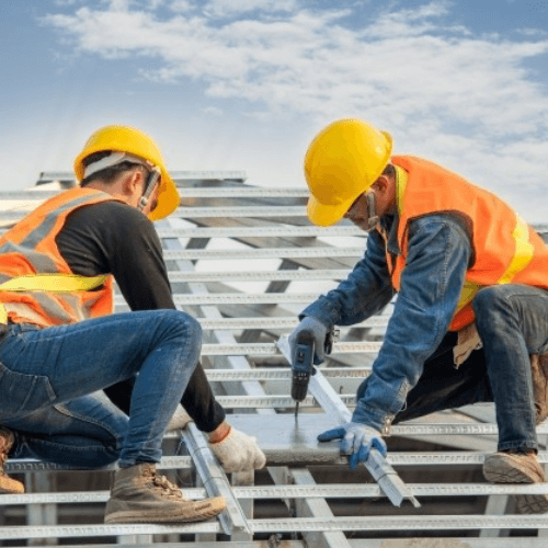 Nhà thầu có bị xử phạt khi sử dụng công nhân thi công không có hợp đồng lao động?