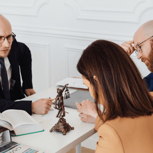 Tư vấn pháp lý khi cổ phần được bán là giả mạo