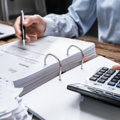 Sử dụng chứng từ giả để hạch toán có bị xử lý hình sự không? Quy định pháp luật mới nhất