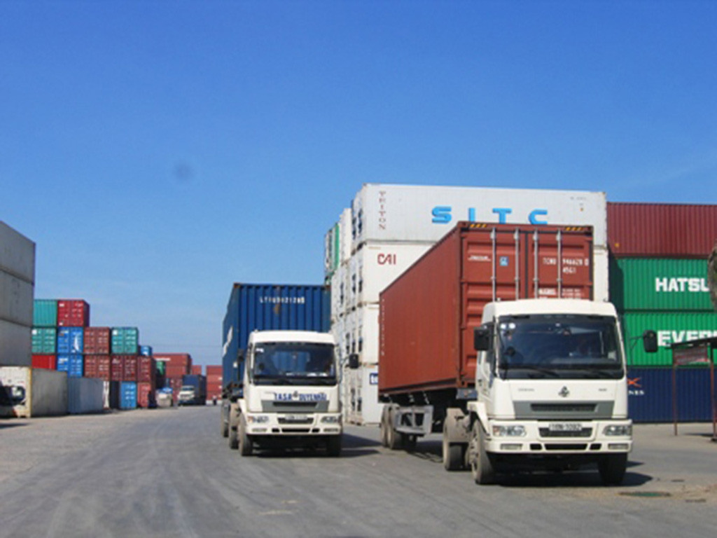 Quy định​​​​​​​ về xe ô tô kinh doanh vận tải hàng hóa