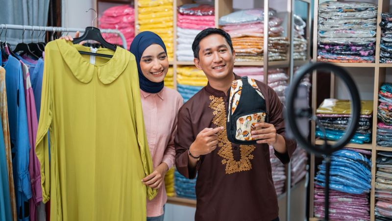 Bán hàng qua mạng xã hội có thuộc hình thức giao dịch của sàn thương mại điện tử không?