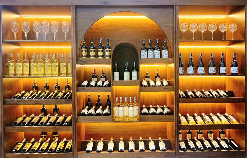 Có được nhập khẩu rượu giả để kinh doanh không? Bị xử lý như thế nào?