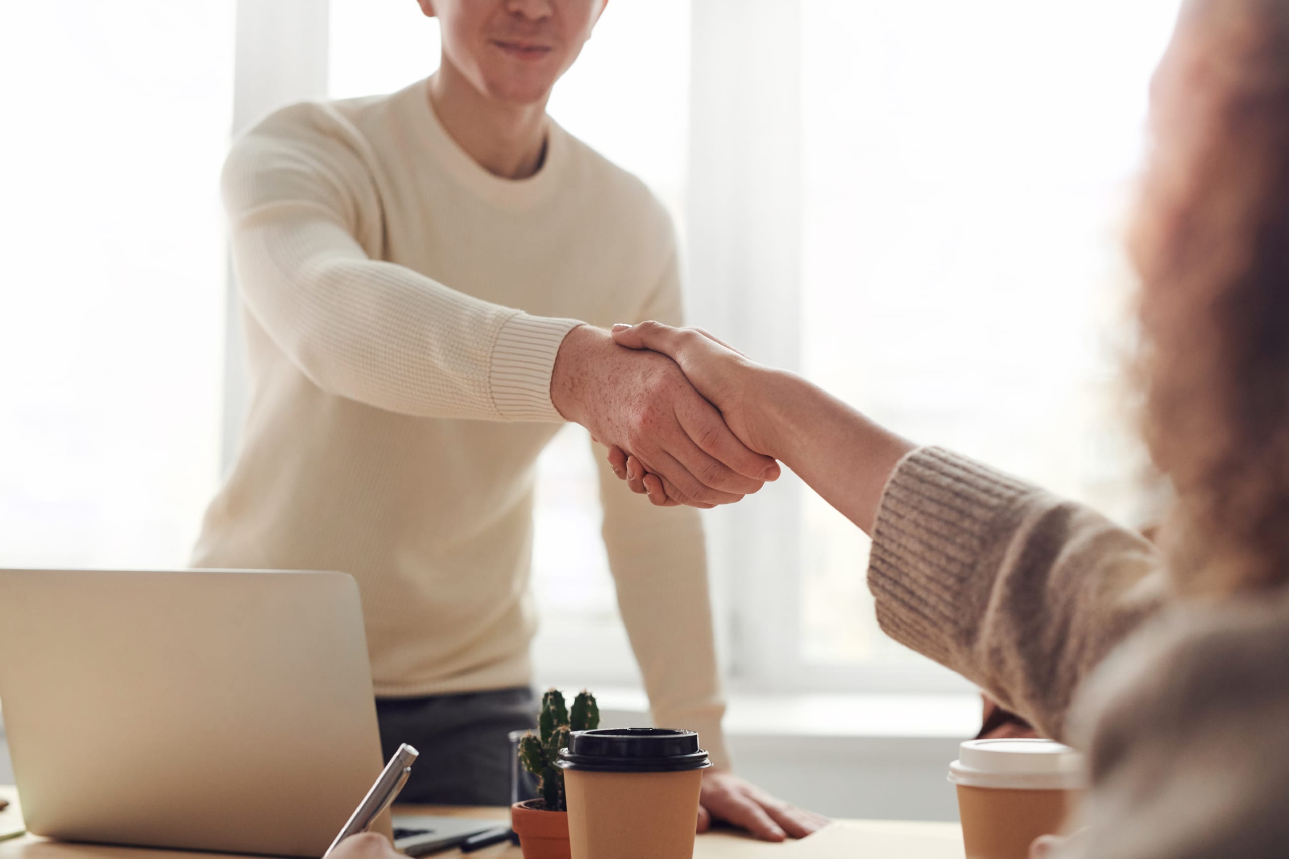 Điều kiện có hiệu lực của hợp đồng chuyển nhượng phần vốn góp