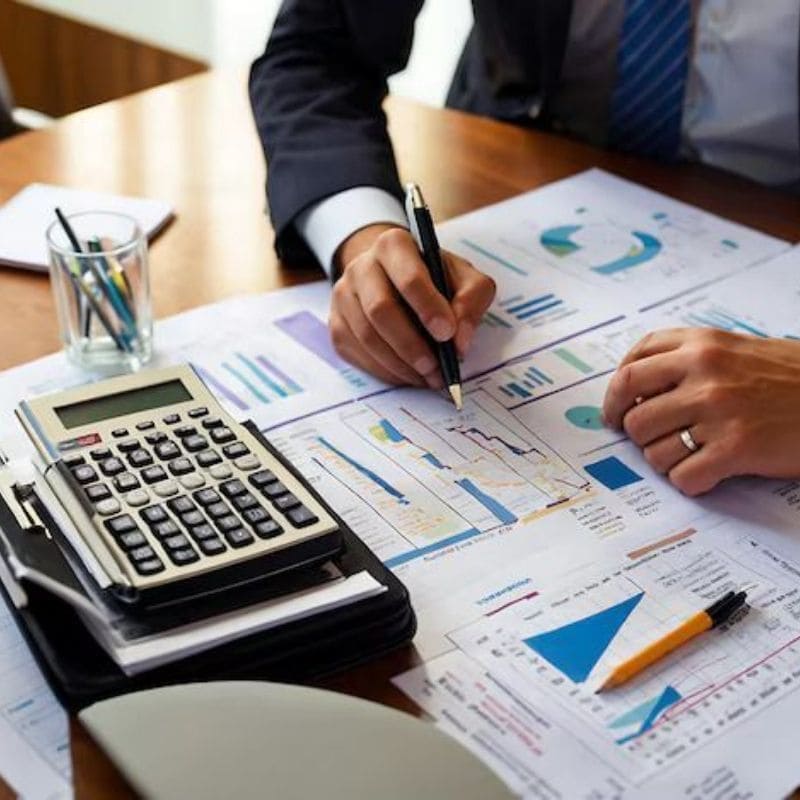 Điều chỉnh định giá doanh nghiệp: khái niệm và các quy định pháp luật điều chỉnh