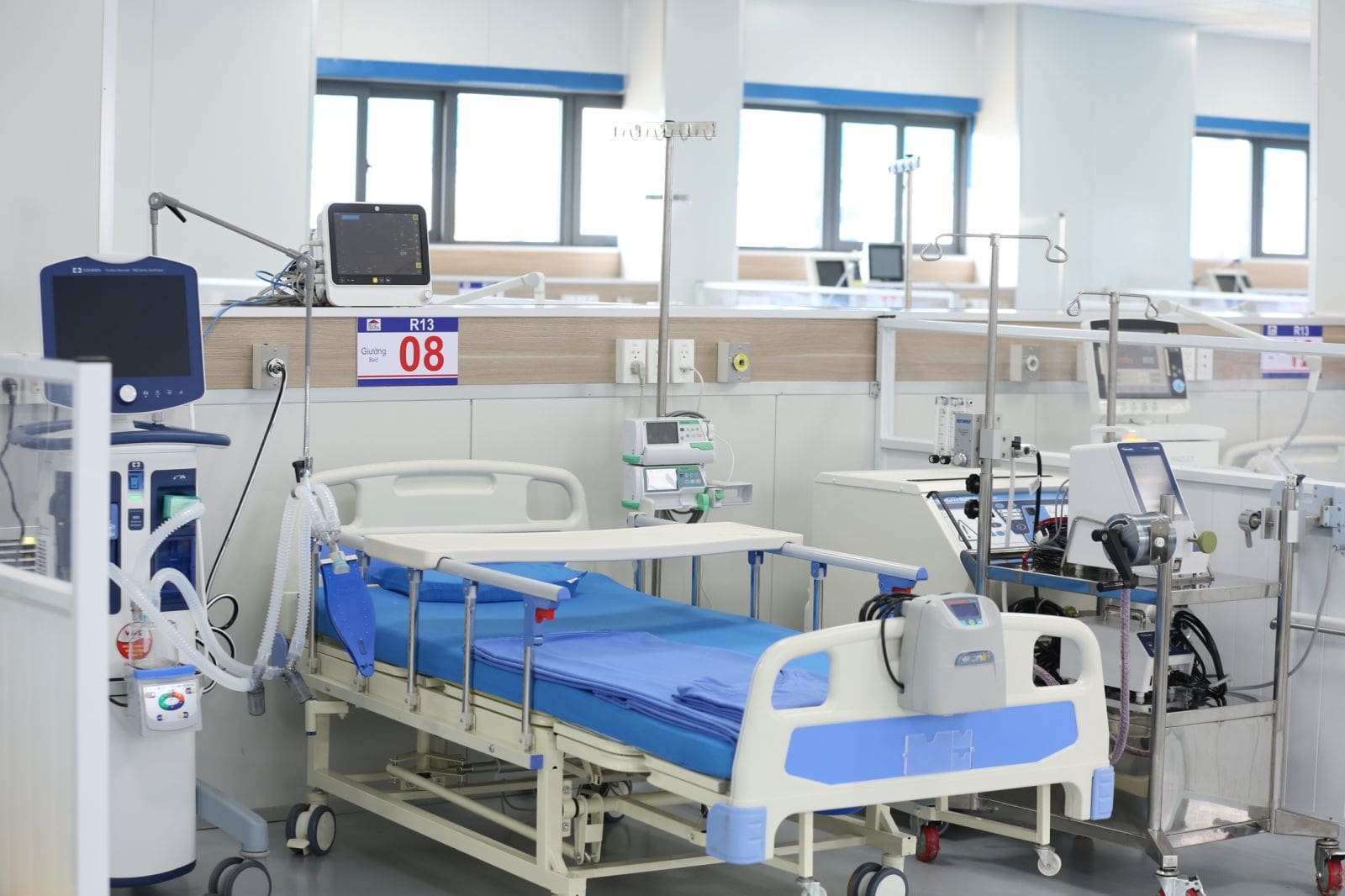 Trang thiết bị y tế