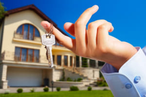 Tìm hiểu quy định về chuyển quyền sử dụng đất đối với nhà ở