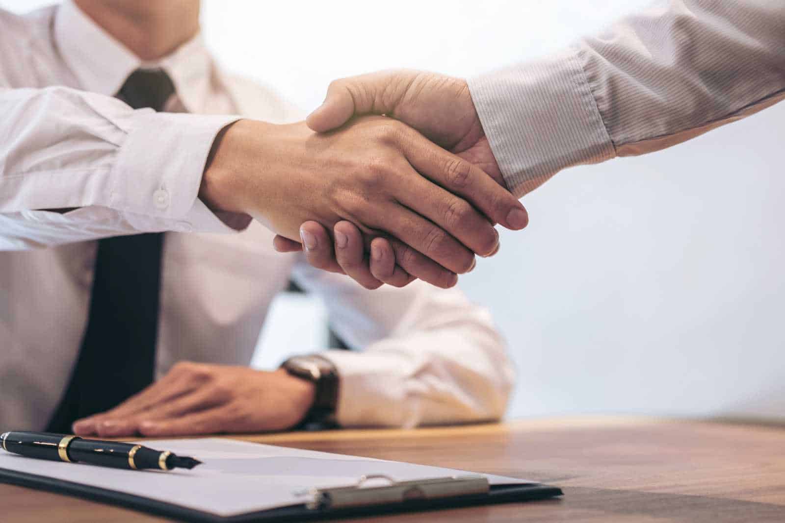 https://nplaw.vn/tai-sao-can-phai-bao-ho-ten-thuong-mai.html