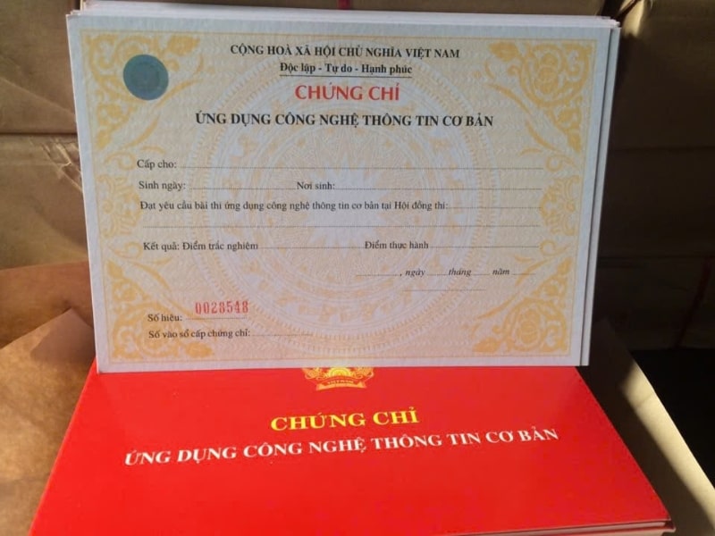 Công chức sử dụng bằng giả bị xử lý như thế nào?