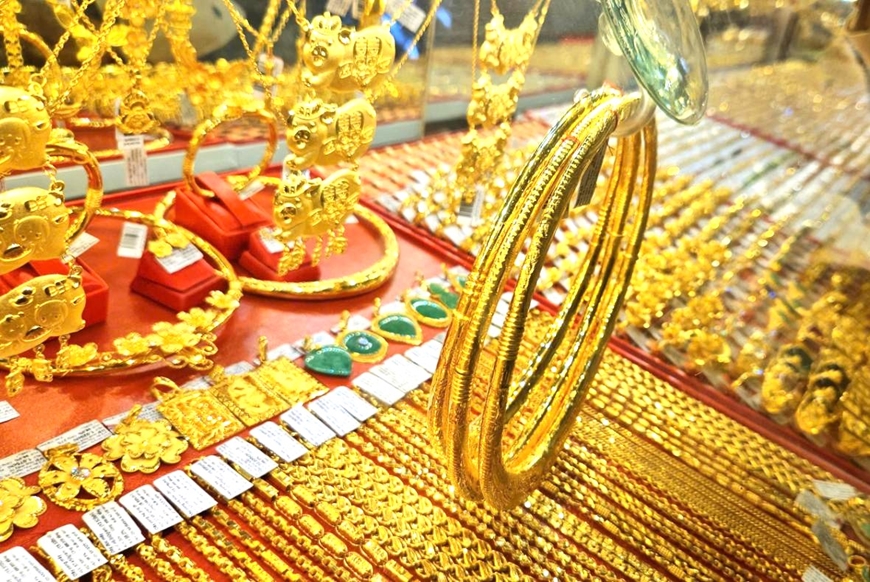 Các cửa hàng bán vàng cần biết một số quy định cụ thể của giấy phép kinh doanh vàng miếng