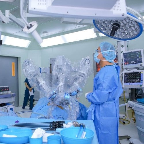 Quy định pháp luật liên quan đến kiểm định y tế và tiêu chuẩn chất lượng