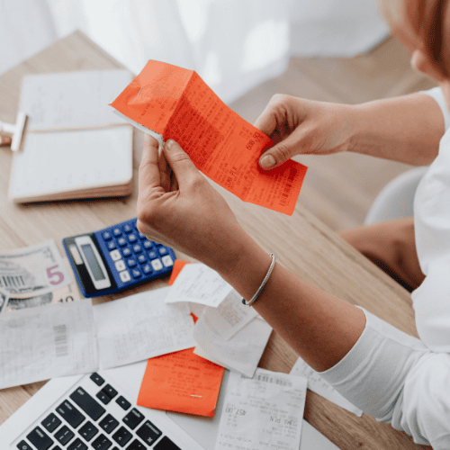 Bên cho thuê không cung cấp hóa đơn thanh toán tiền thuê có vi phạm pháp luật không?