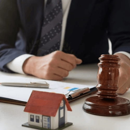 Tư vấn về chuyển nhượng quyền sử dụng đất: Tránh rủi ro, đảm bảo giao dịch an toàn