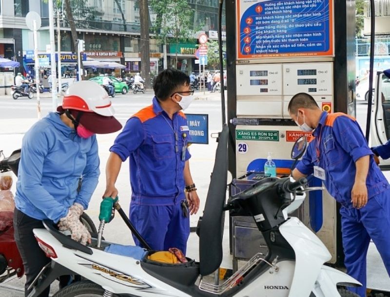 Các thắc mắc thường gặp liên quan đến hợp đồng mua bán xăng dầu