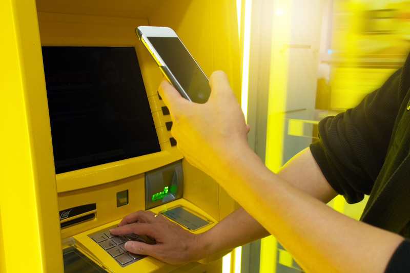 Quyền đòi lại tài sản của người chuyển nhầm tiền