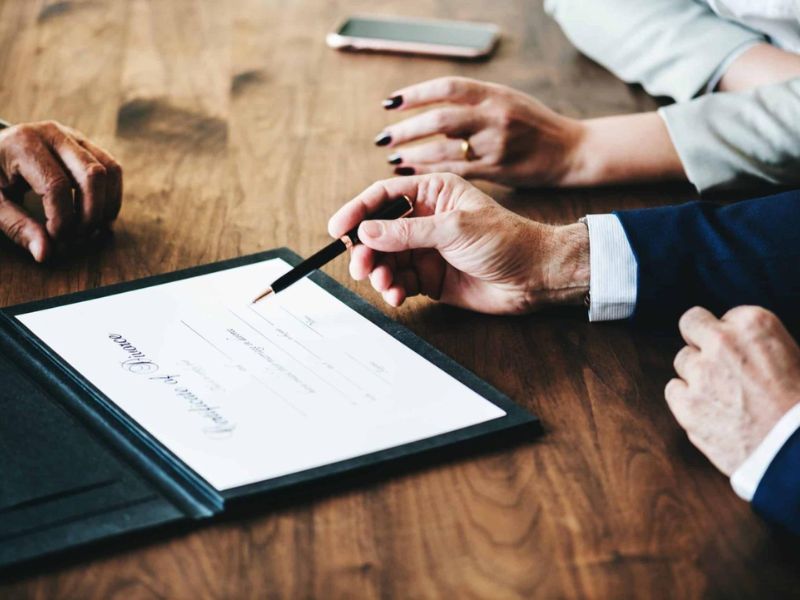 Tranh chấp quyền thừa kế khi có nhiều di chúc là gì?