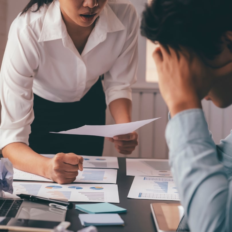 Tư vấn pháp luật giải quyết khiếu nại từ khách hàng