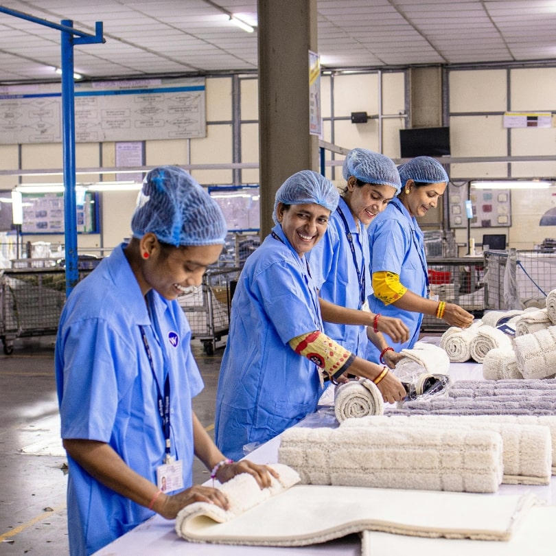 Quy định về lao động nữ theo pháp luật hiện nay