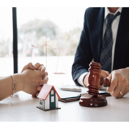 Có cần luật sư tư vấn về thừa kế cho nguyên đơn trong vụ án tranh chấp?